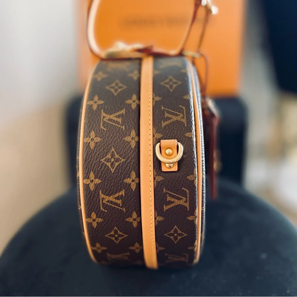 Louis Vuitton Petite Boite Chapeau - Picture 8 of 15